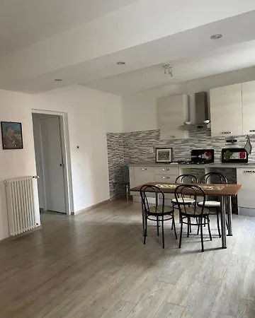 Casa Inzani Apartment *