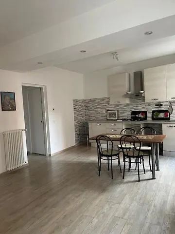 Casa Inzani Apartment *